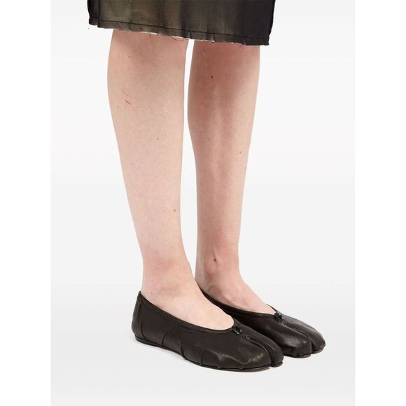 MAISON MARGIELA TABI LEATHER BALLET FLATS - Picture 2 of 4